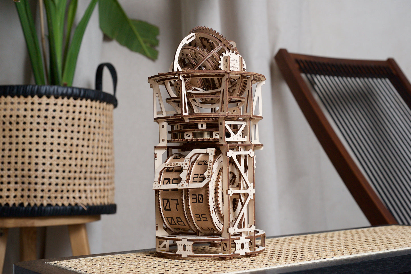 Tourbillon table clock stargazer