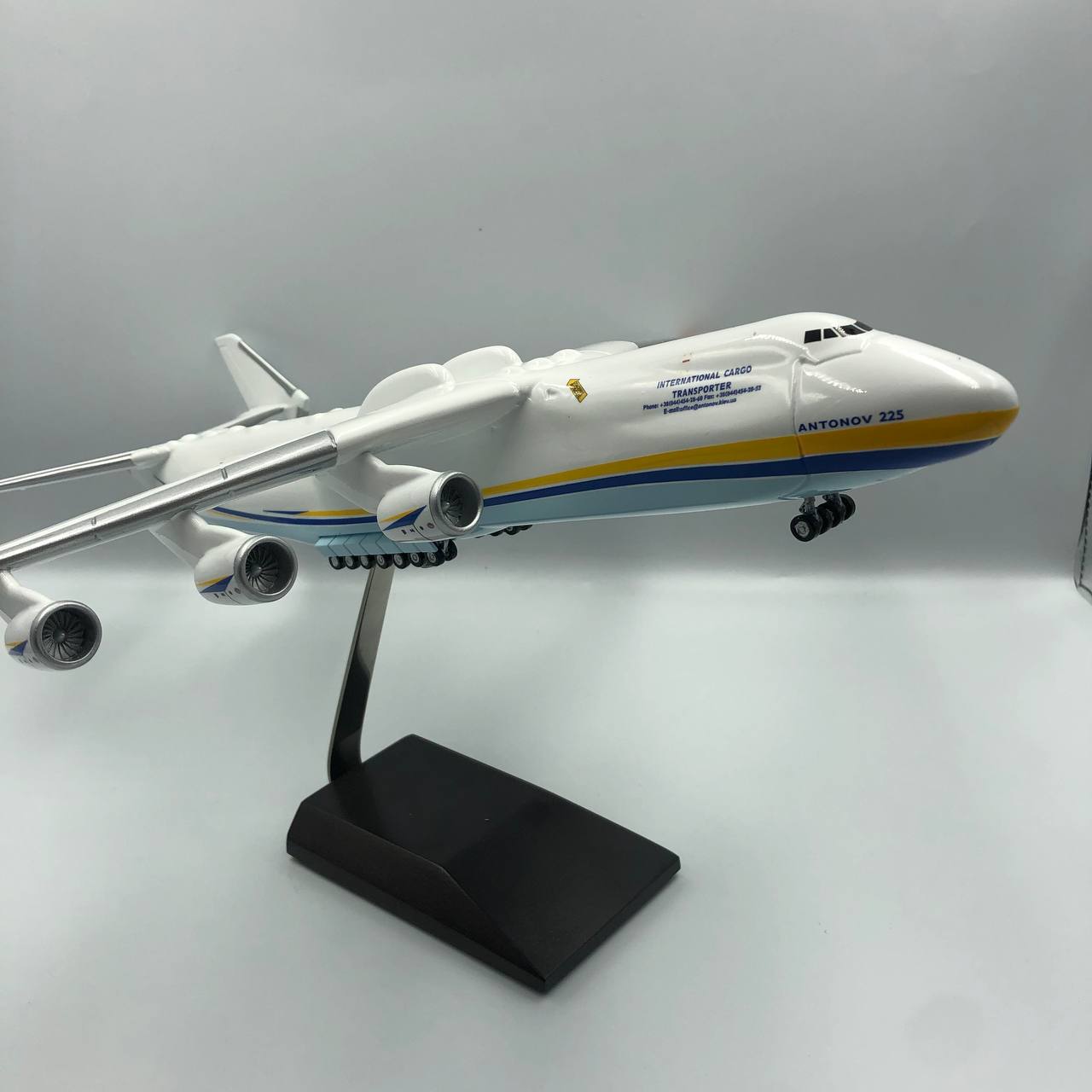 AIRCRAFT MODEL: ANTONOV AN-225 MRIYA UR-82060 WITH AUTOGRAPH PIC DMYTRAIRCRAFT MODELTMK HandelStatic