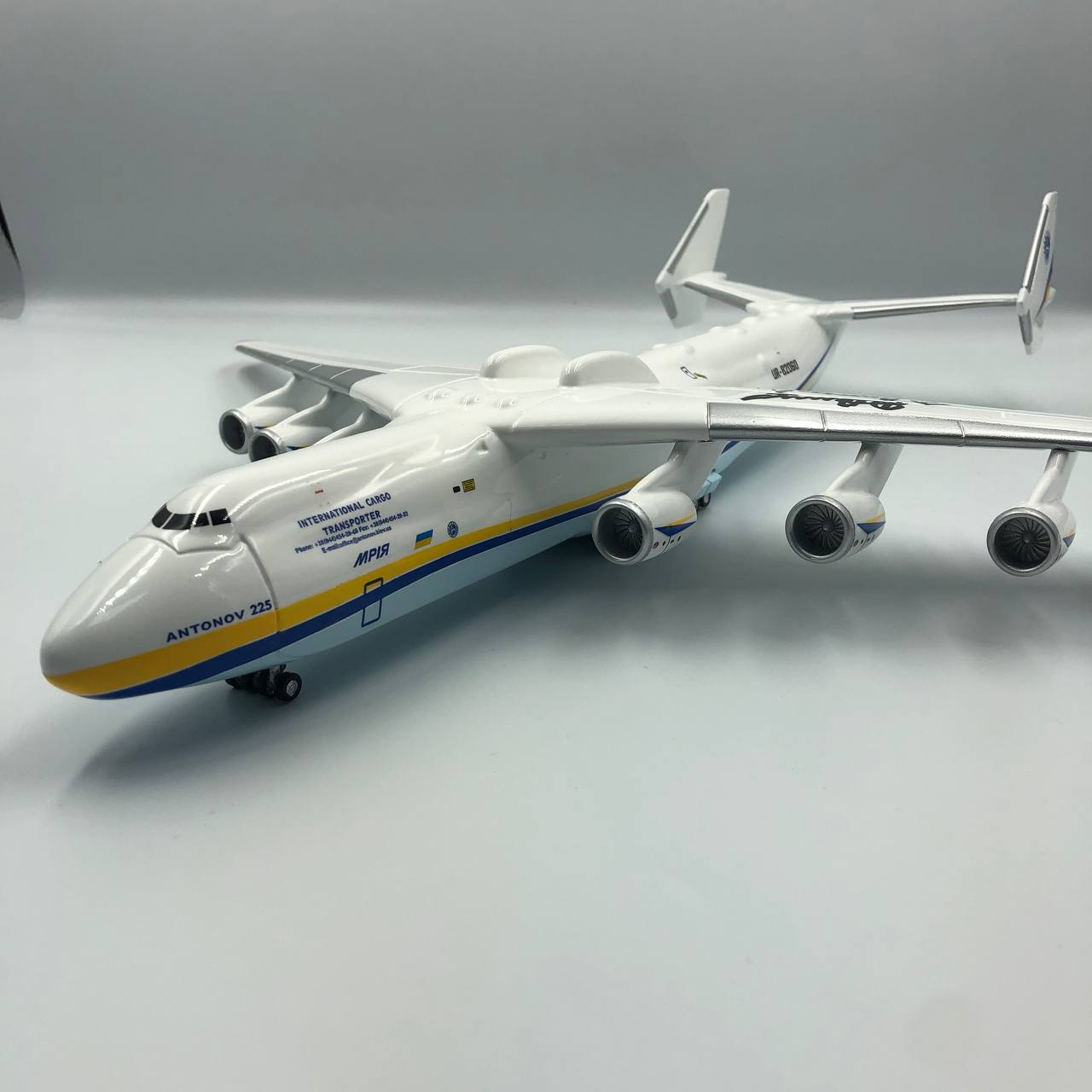 AIRCRAFT MODEL: ANTONOV AN-225 MRIYA UR-82060 WITH AUTOGRAPH PIC DMYTRAIRCRAFT MODELTMK HandelStatic